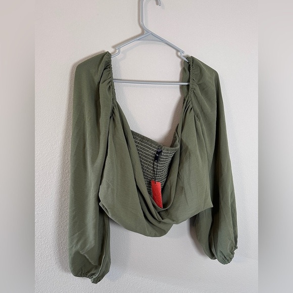 NWT Cider solid shirred dark green women’s crop blouse  puffy sleeves size 4XL - Picture 3 of 8
